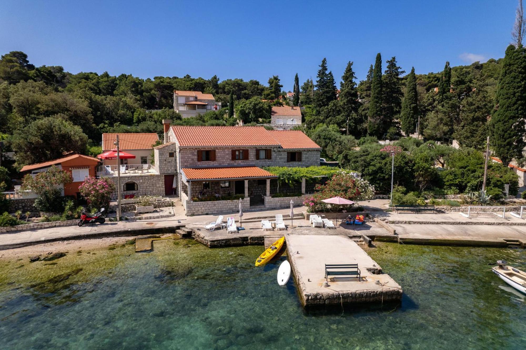 Villa Mali Raj Zaton  Buitenkant foto