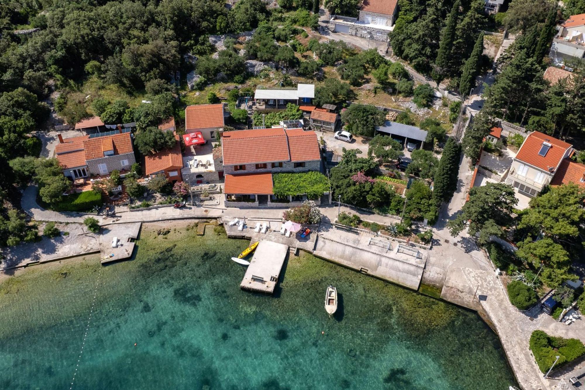 Villa Mali Raj Zaton  Buitenkant foto